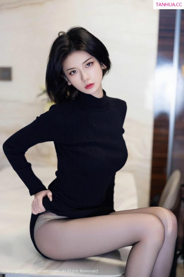   [XiuRen]高清写真图 2025.11.27 No.11036 赵语嫣Baby 魅惑黑丝第14张图片